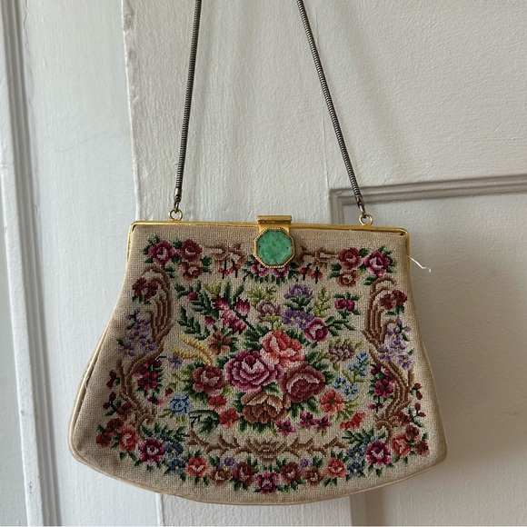 Antique Vintage Needlepoint Tapestry Evening Purse Handbag w/ etched Jade Clasp - Picture 5 of 7